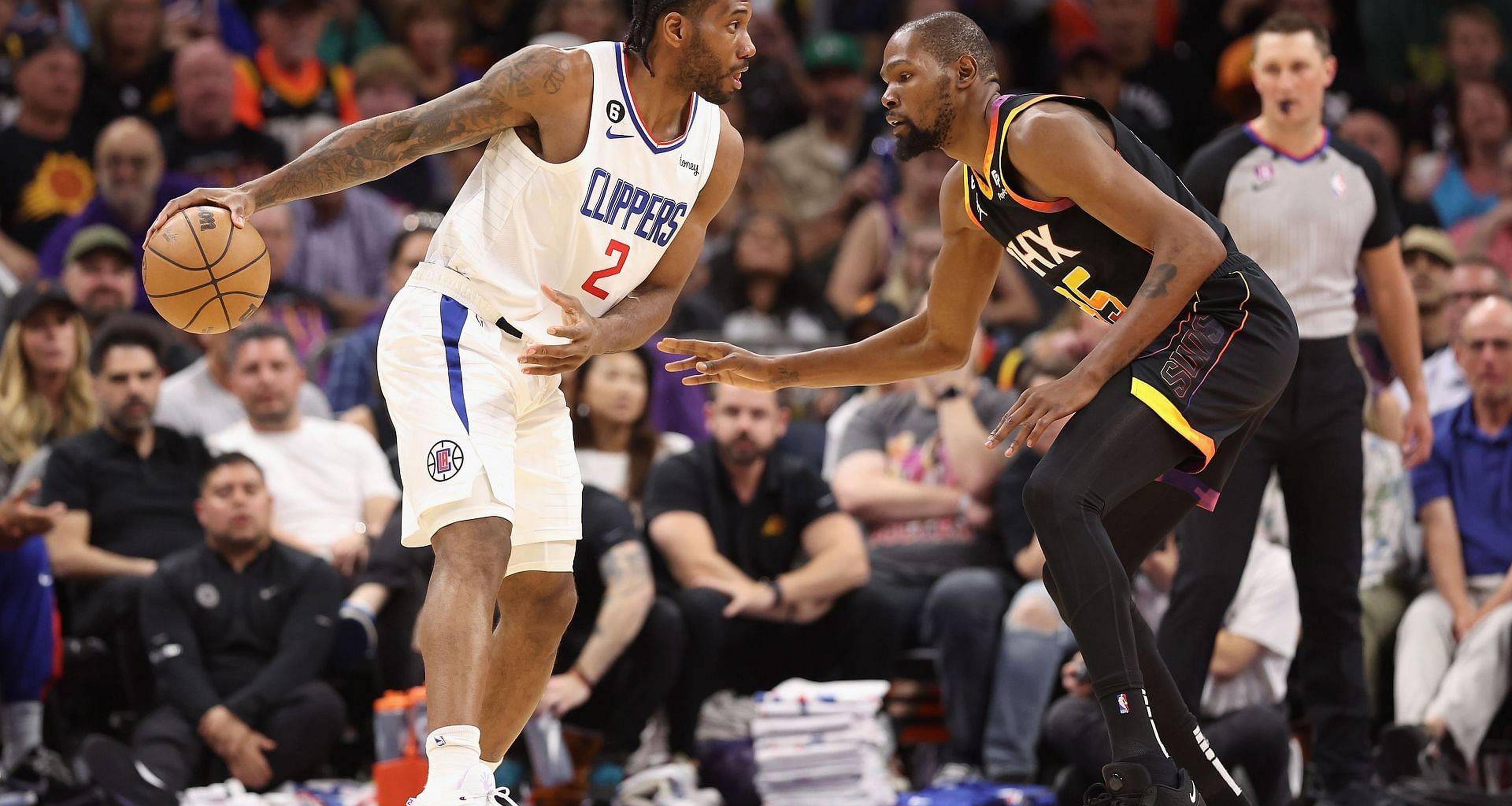 利雅得胜利4-1赛哈特海湾，C罗凌空倒钩破门，菲利克斯传射（利雅得胜利4-1击败赛哈特海湾：C罗倒钩破门，菲利克斯传射建功）