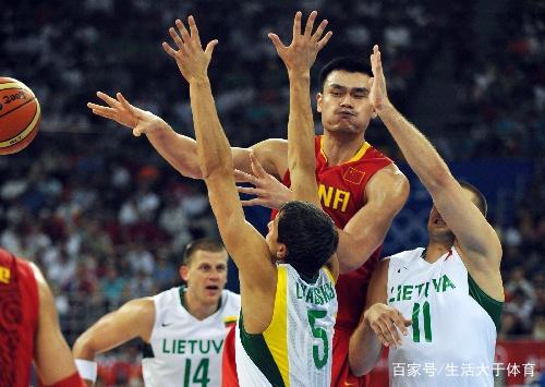 粤港澳逾300名青少年空手道选手同台竞技（粤港澳三地300多名青少年空手道选手同场角逐）