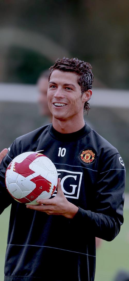 德转苏超身价前10：热刺外租小将穆尔1600万第1，前田大然第2（德转评苏超身价榜前十：热刺租将穆尔以1600万居首，前田大然位列第二）