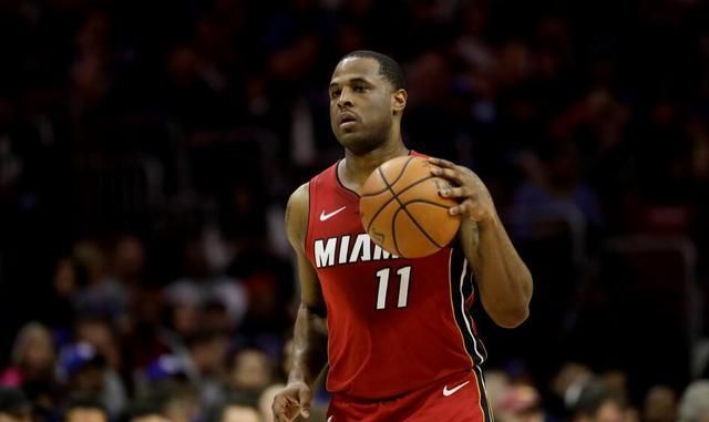 博涅克：莱万是过去二三十年里世界上最好的九号球员（博涅克：莱万堪称近二三十年世界最佳中锋）