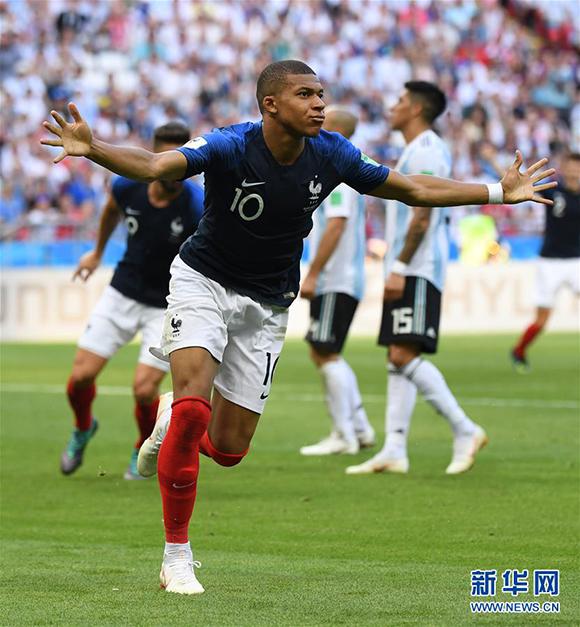 凯恩告别热刺：盼以好人好球员之名永载队史（凯恩挥别热刺：愿以品德与球技长存队史）