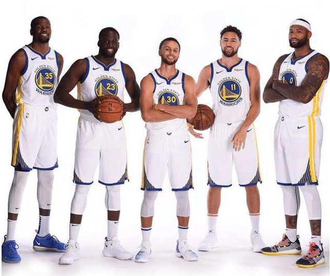 洛卡特利：我们得承担责任，我们必须进世界杯也必须做得更多（洛卡特利：责任在肩，必须晋级世界杯，也要做得更好）