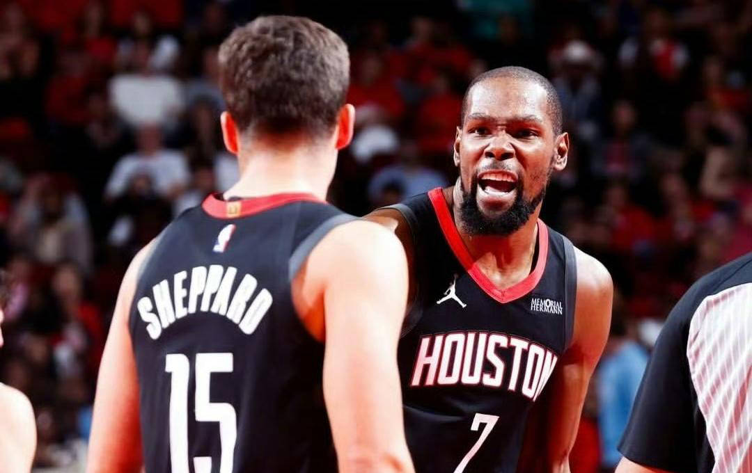 贝尔戈米：利物浦全队的表现低于平均水准，除了索博斯洛伊（贝尔戈米：利物浦集体低迷，唯有索博斯洛伊亮眼）