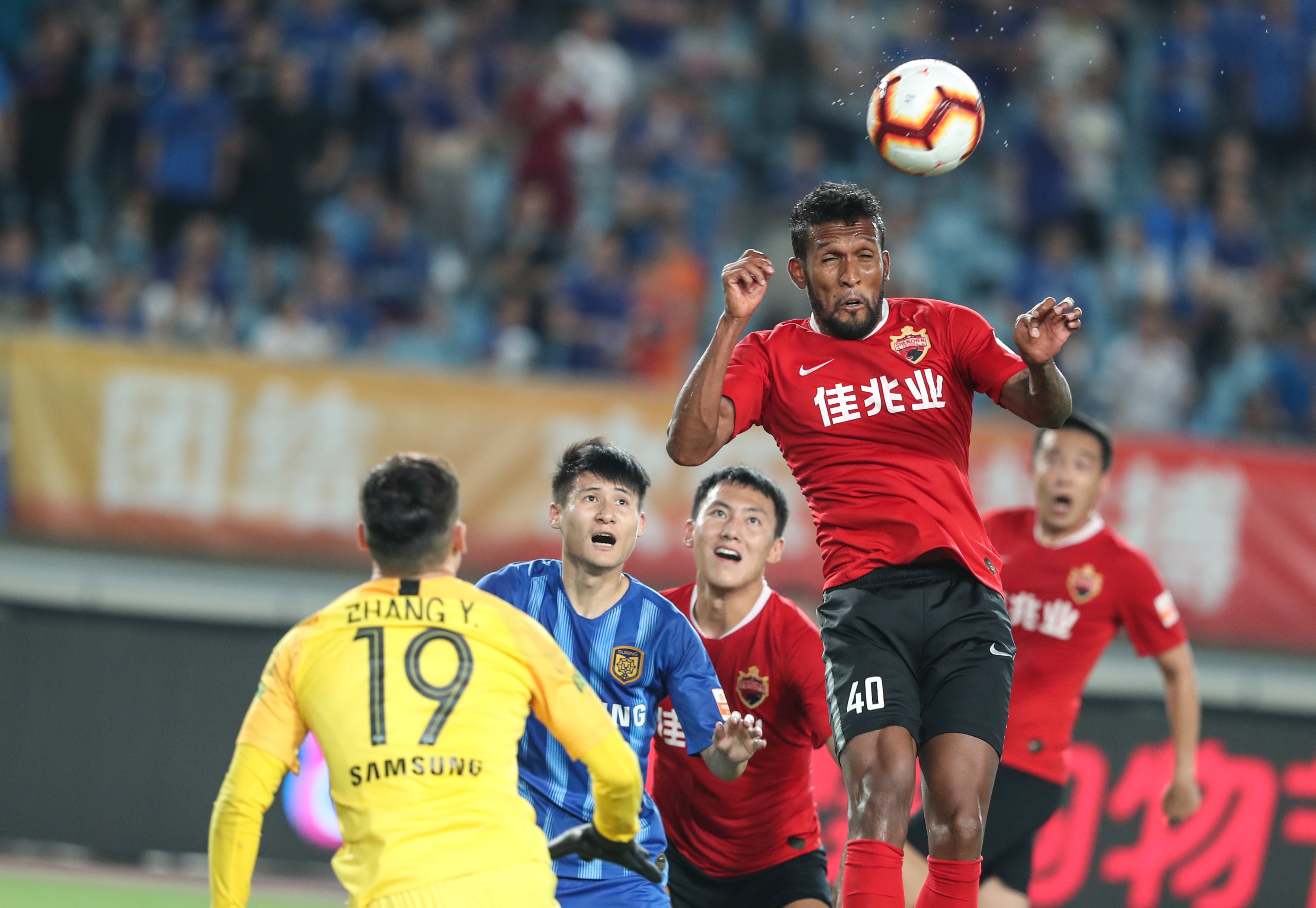 云南1-0西海岸斩获3连胜，奥斯卡助攻恩里克闪击（云南1比0力克西海岸豪取三连胜，奥斯卡助攻恩里克闪电破门）