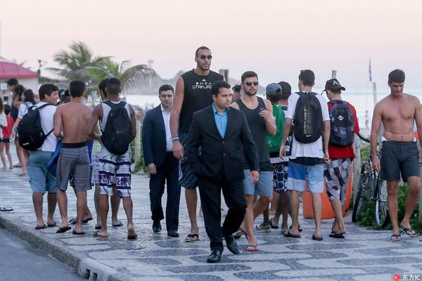 里程碑，费兰-托雷斯俱乐部+国家队生涯已打入100球（费兰-托雷斯达成生涯百球里程碑：俱乐部与国家队合计100球）