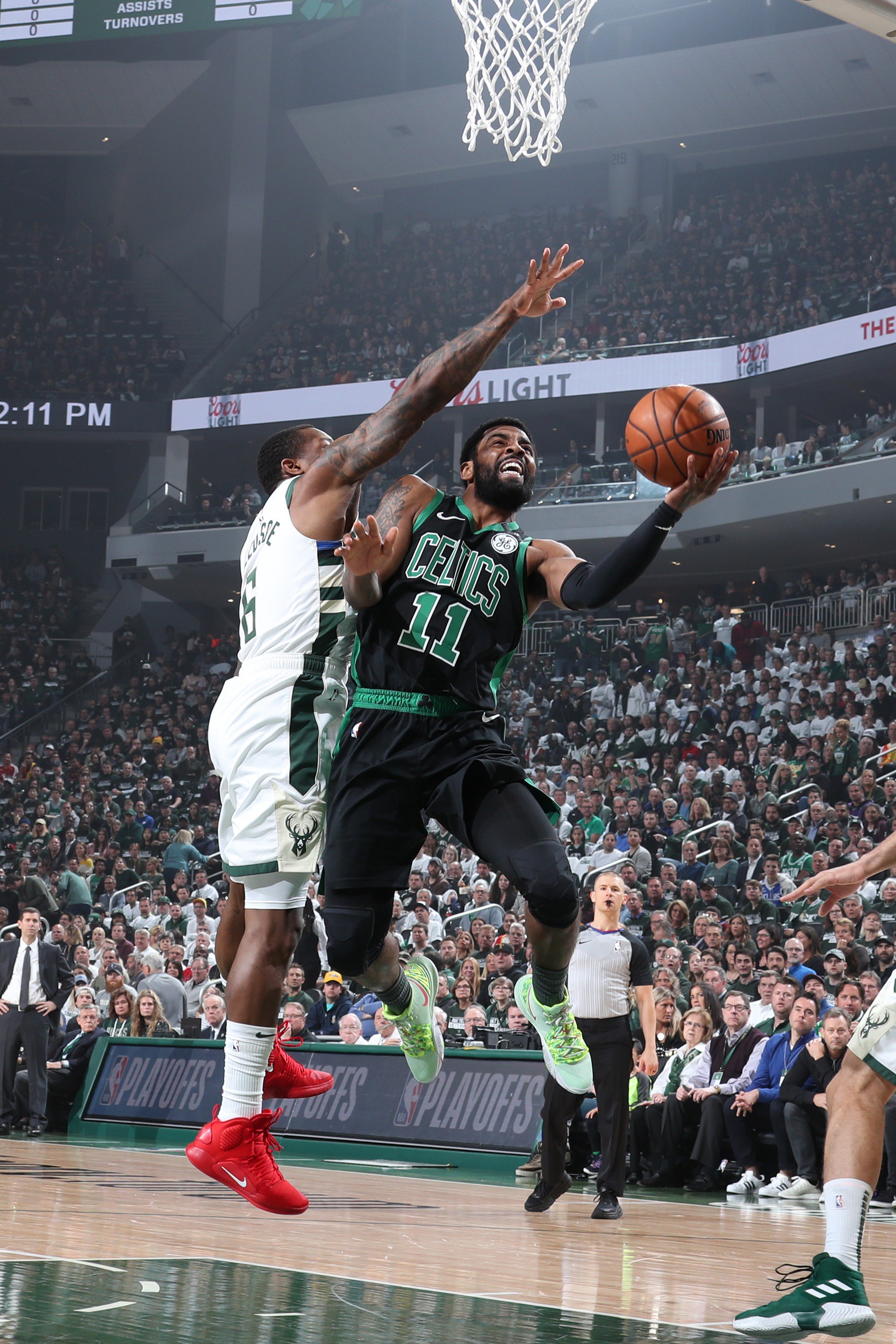 欧冠连场进球+斯帅赏识，米体：尤文正积极寻求与麦肯尼续约（米体：欧冠连场破门获斯帅认可，尤文正推进与麦肯尼续约）