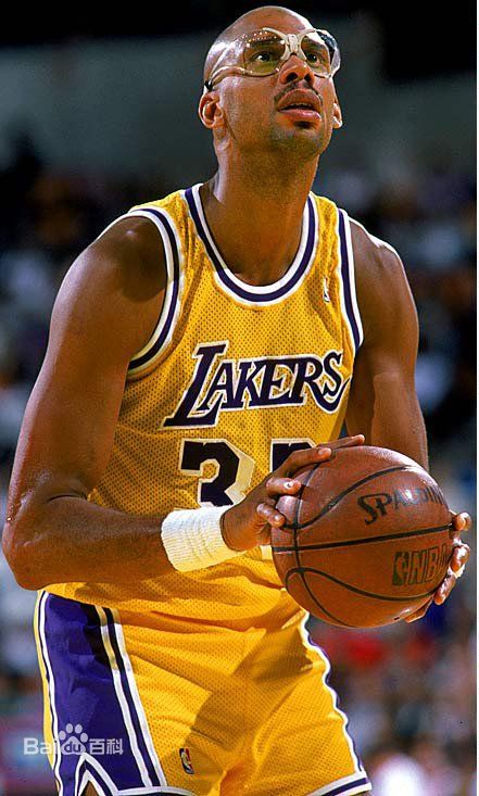 莫兰特35分 灰熊主场击败鹈鹕（莫兰特35分领衔，灰熊主场力克鹈鹕）