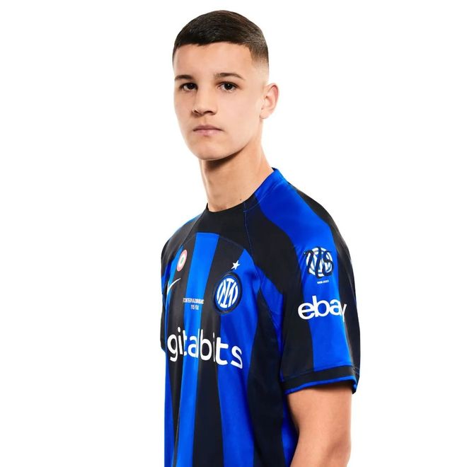 复盘曼联1-1西汉姆：阿莫林“反向换人”导致丢分，B费射门离谱（曼联1-1西汉姆复盘：阿莫林逆向换人致失分，B费射门离谱）