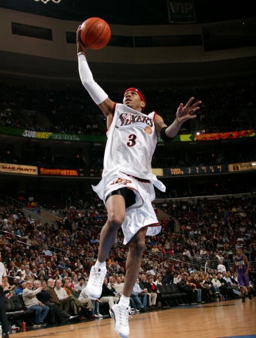 国乒主力连轴转战四城，赛程密集伤病频发压力倍增（国乒主力四城连战，密集赛程致伤病频仍压力陡增）