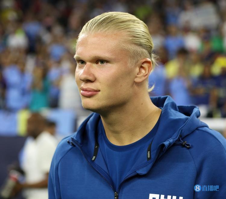 昔日水晶宫双星埃泽、奥利塞本赛季关键数据对比：后者均占优（水晶宫昔日双星本季关键数据PK：奥利塞在各项指标上均领先埃泽）